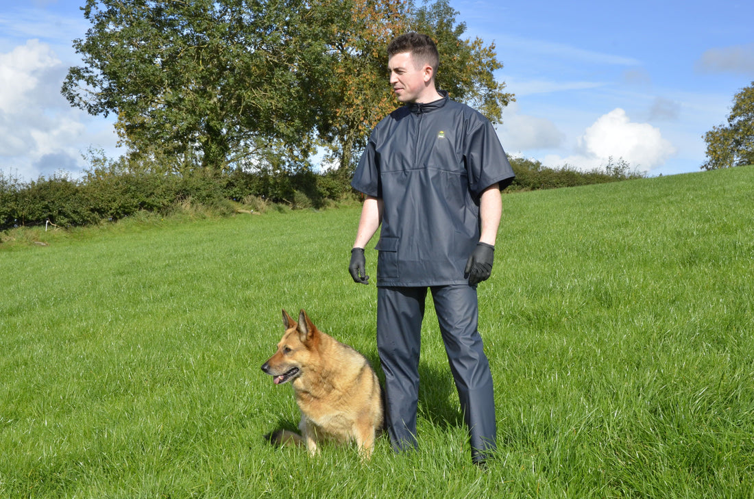 FarmTrak Parlour Jacket Navy Short Sleeve